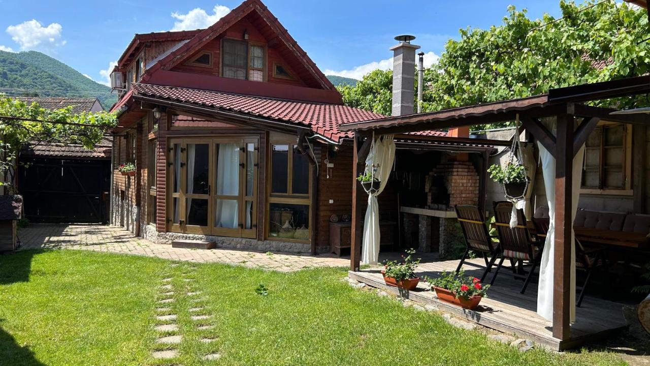 思贝儿Casa Veche “Old House”别墅 外观 照片